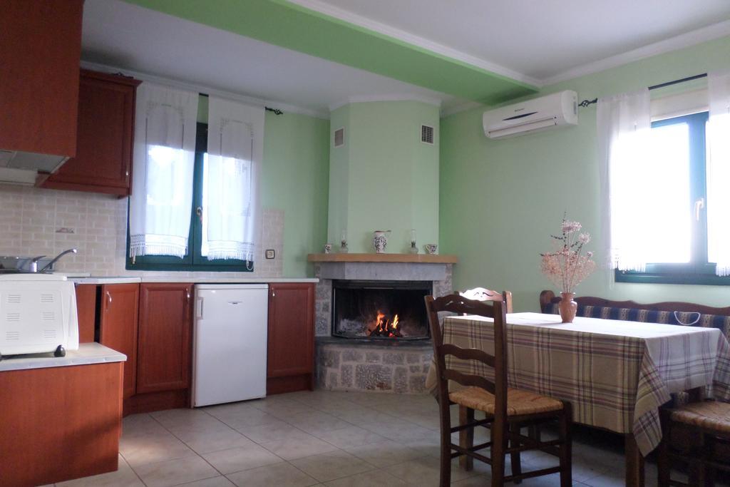 To Asteri Apartment Avgonima Room photo