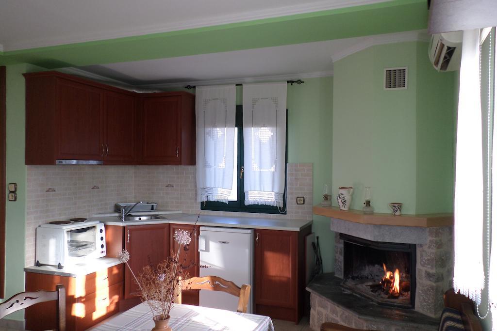 To Asteri Apartment Avgonima Room photo