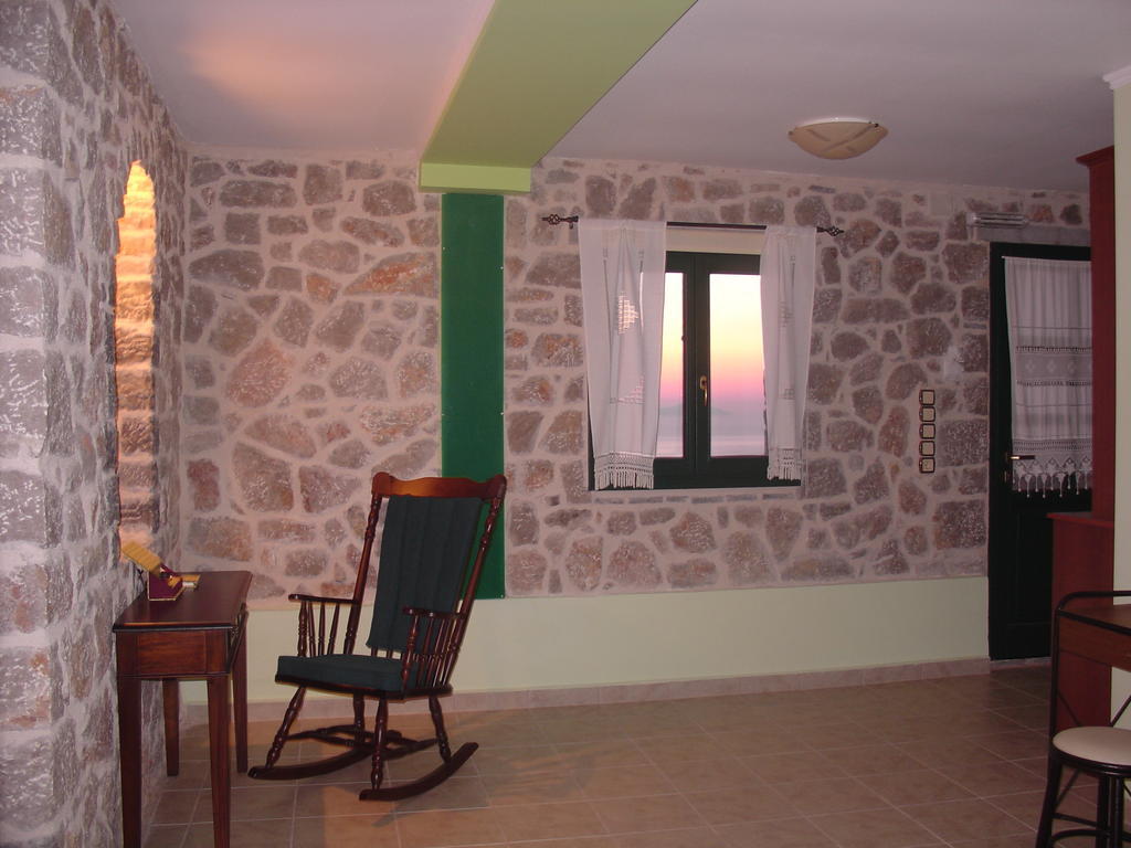 To Asteri Apartment Avgonima Room photo